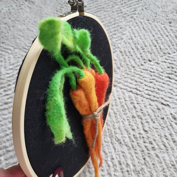 Vegetables on Embroidery Hoops | Handmade | Wool Needle Felting 1 Piece: Carrots - Picture 6 of 8